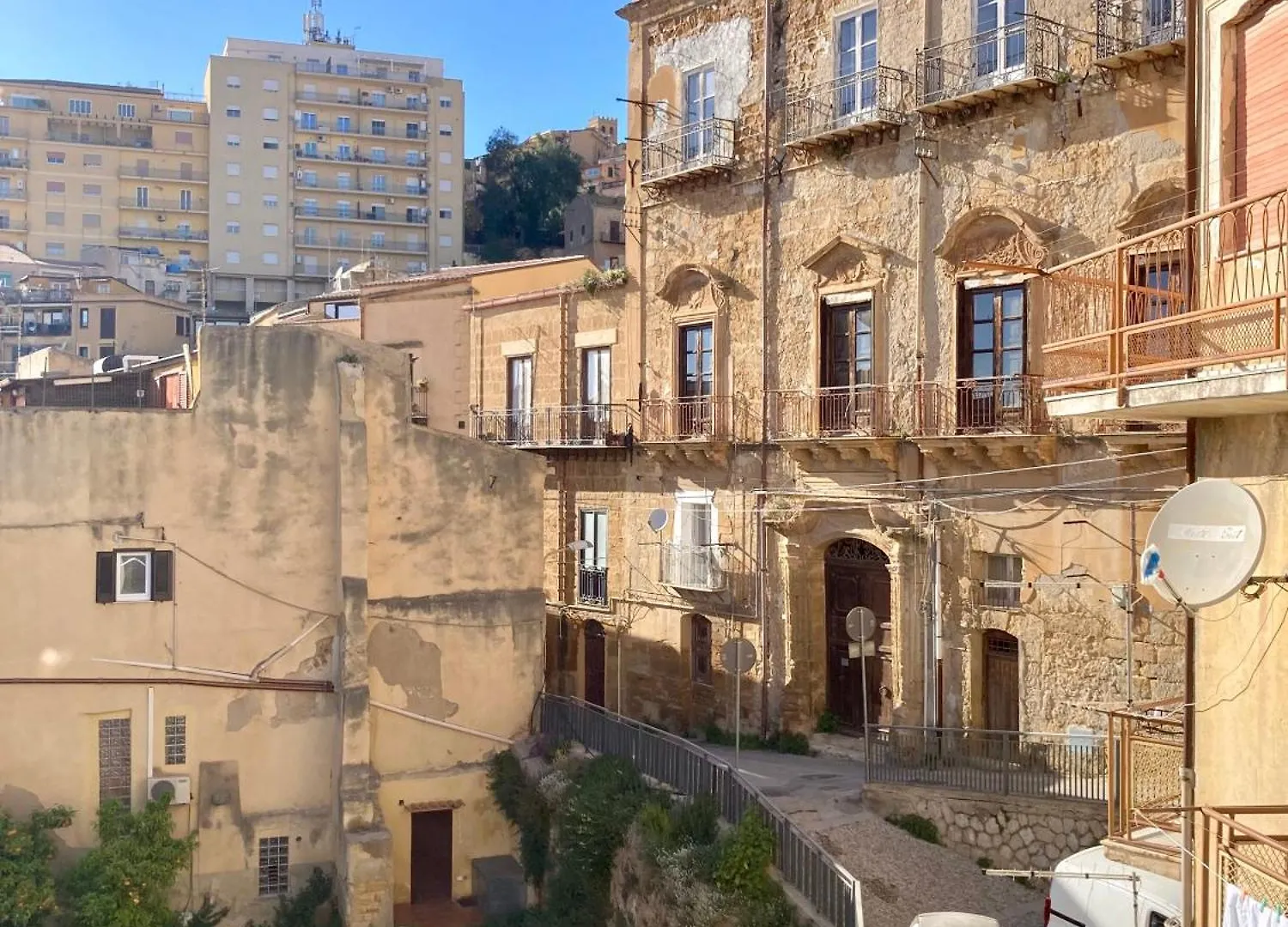 Agrigento Flat - Apartment With Private Parking